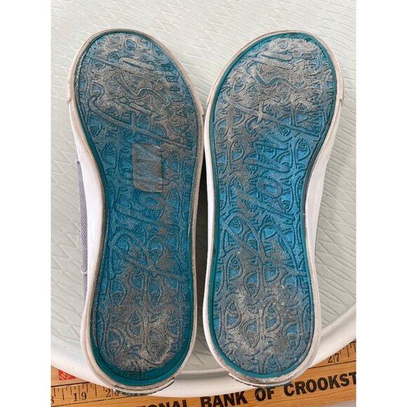 Blowfish Malibu Sneakers Size 6 Canvas Slip On Gray Distressed Frayed Comfort - Picture 9 of 10